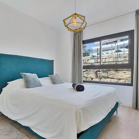 One 80 Within Walking Distance To The Sea * Estepona