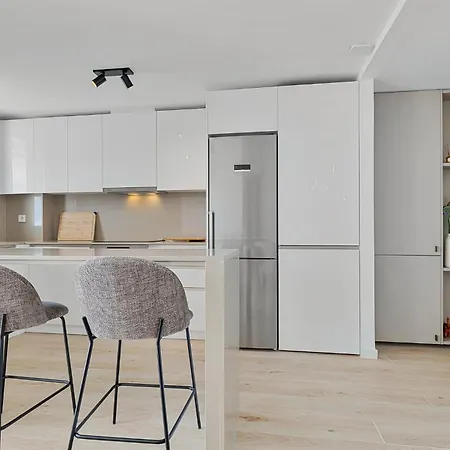 One 80 Within Walking Distance To The Sea Apartment *